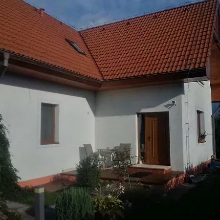 Δωμάτια σε οικογενειακή κατοικία Aaprivat Tatry